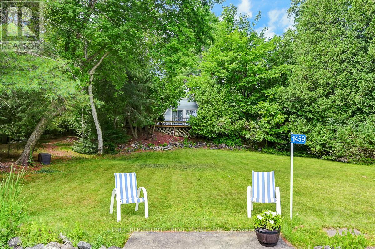 Photo 20 of 1459 Peneshula Road, Lanark Highlands ON