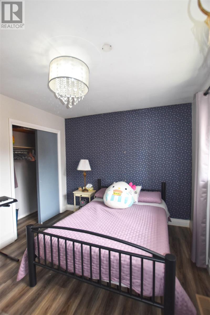 Photo 22 of 51 Capp Ave, Sault Ste Marie ON