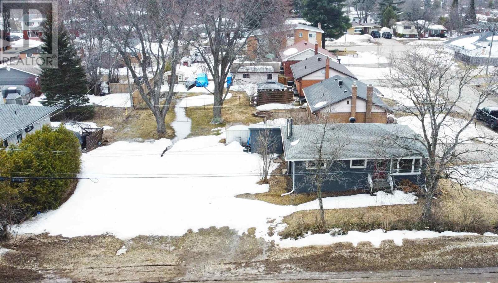 Photo 38 of 51 Capp Ave, Sault Ste Marie ON