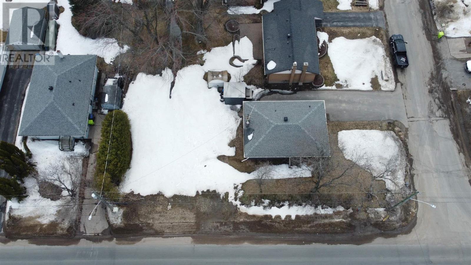 Photo 39 of 51 Capp Ave, Sault Ste Marie ON