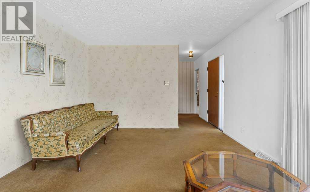 Single Family House Bungalow for Sale in  Ferncliff Crescent SE Fairview Calgary 
