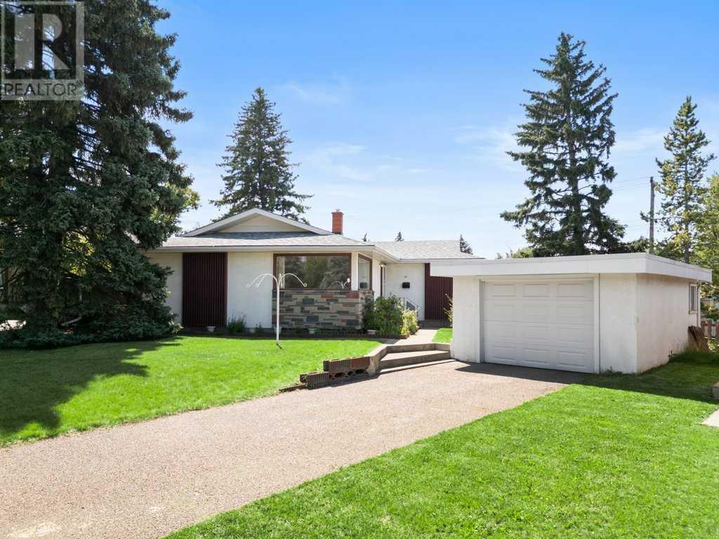Single Family House Bungalow for Sale in  Ferncliff Crescent SE Fairview Calgary 