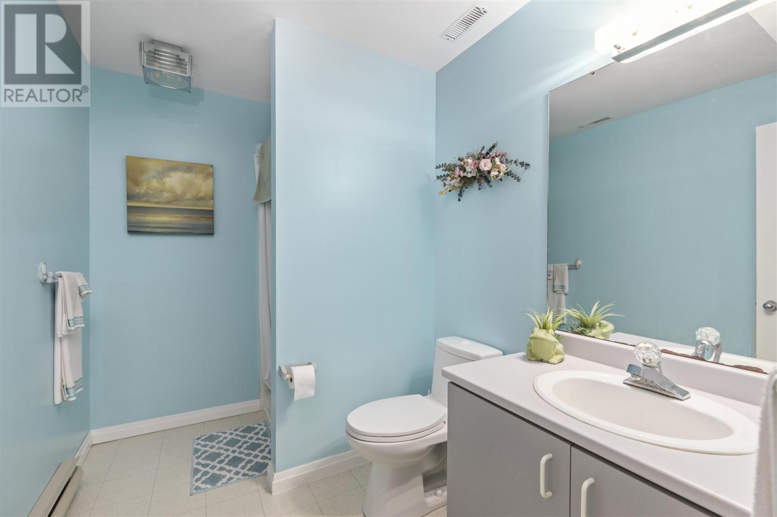 Photo 40 of 1409 Littleton St, Richards Landing ON