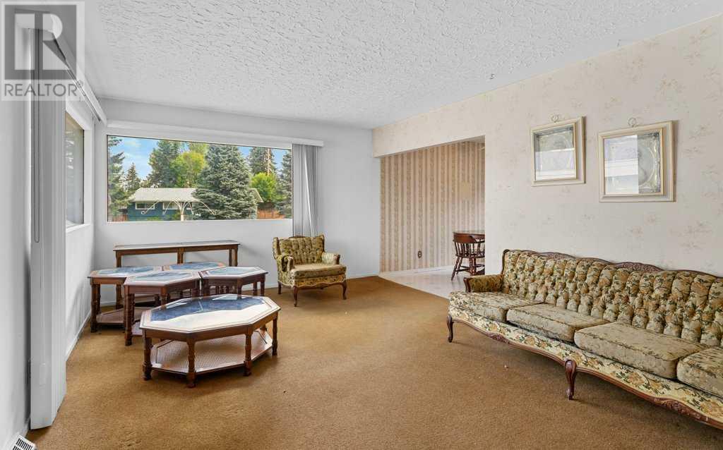 Single Family House Bungalow for Sale in  Ferncliff Crescent SE Fairview Calgary 