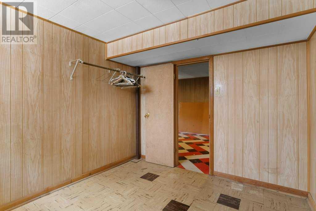 Single Family House Bungalow for Sale in  Ferncliff Crescent SE Fairview Calgary 