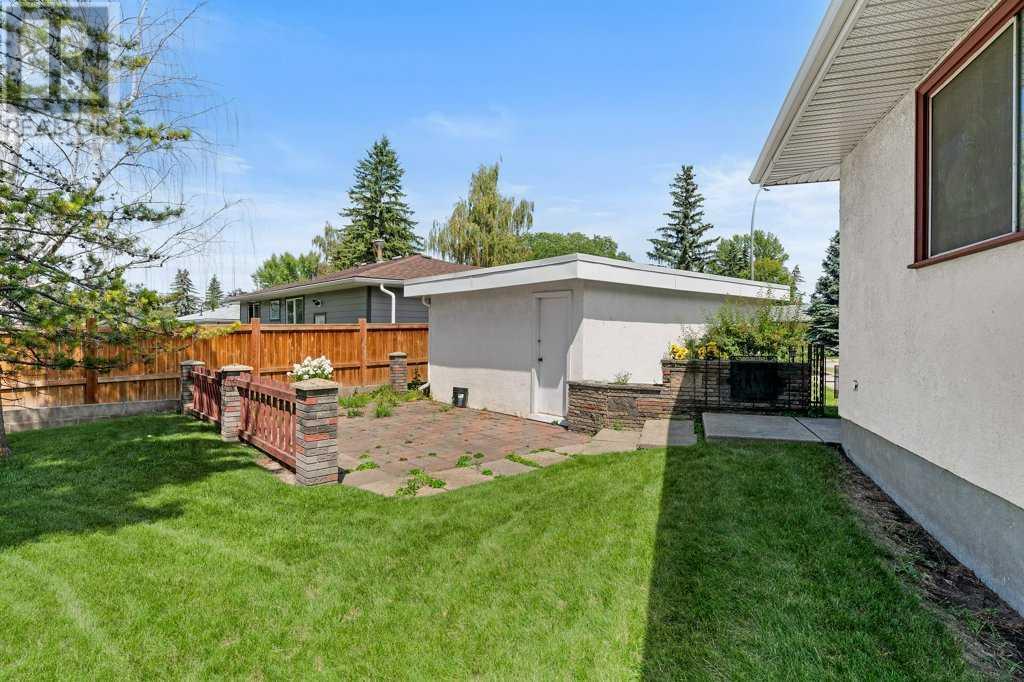 Single Family House Bungalow for Sale in  Ferncliff Crescent SE Fairview Calgary 
