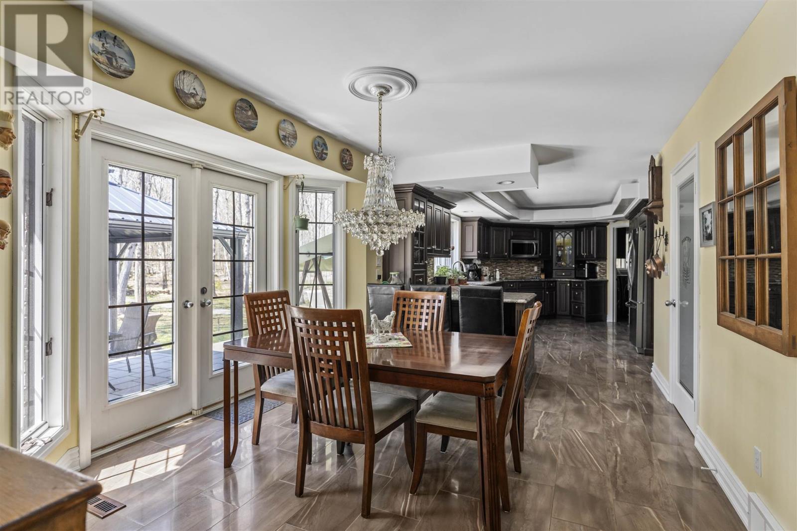 Photo 18 of 1409 Littleton St, Richards Landing ON