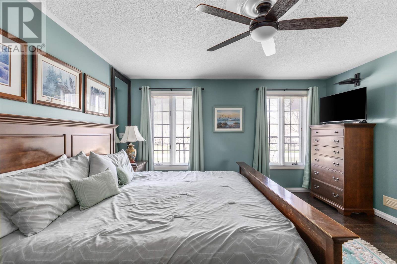 Photo 23 of 1409 Littleton St, Richards Landing ON