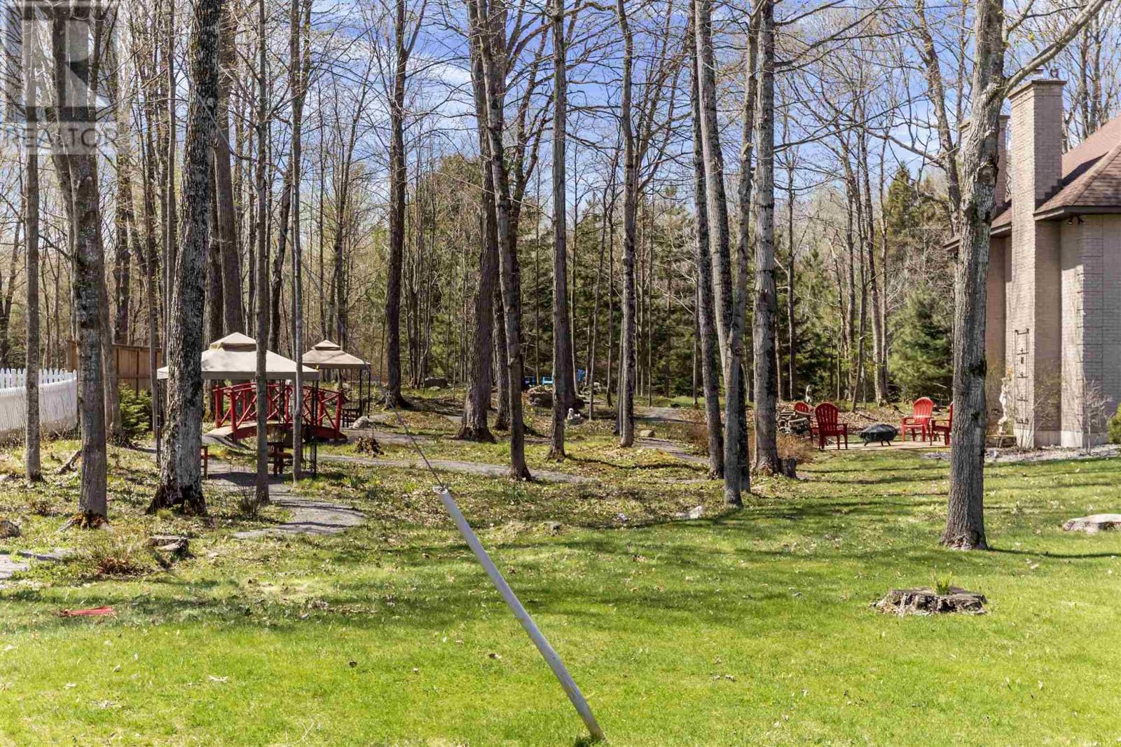 Photo 46 of 1409 Littleton St, Richards Landing ON