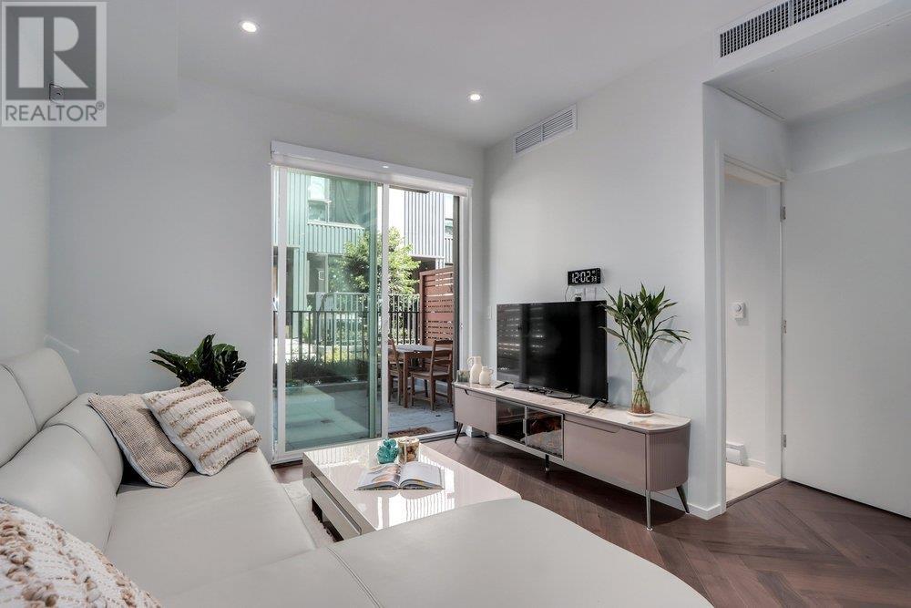 153 785 W 49TH AVENUE, Vancouver