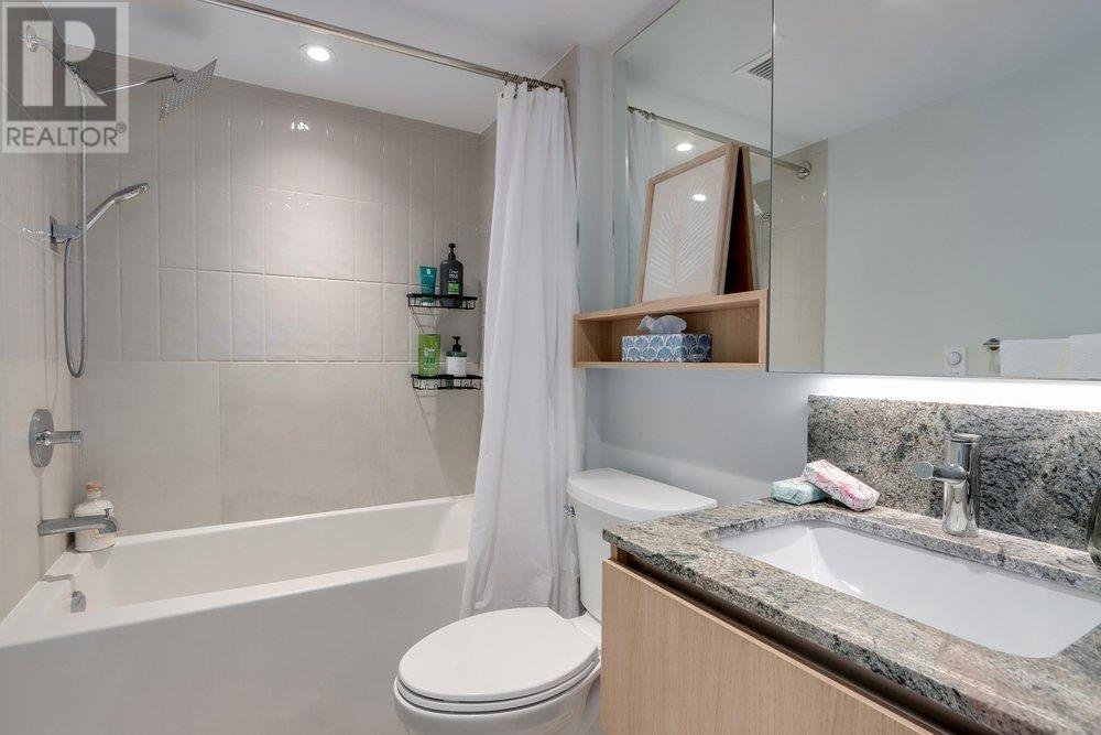 153 785 W 49TH AVENUE, Vancouver