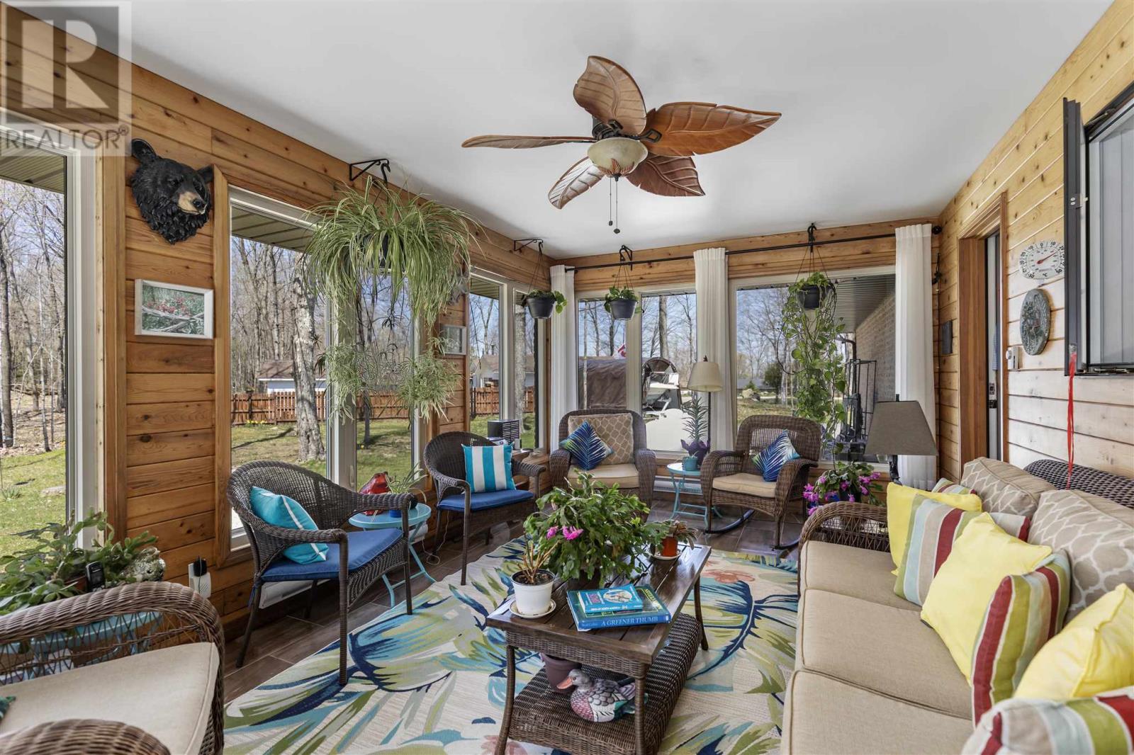 Photo 20 of 1409 Littleton St, Richards Landing ON