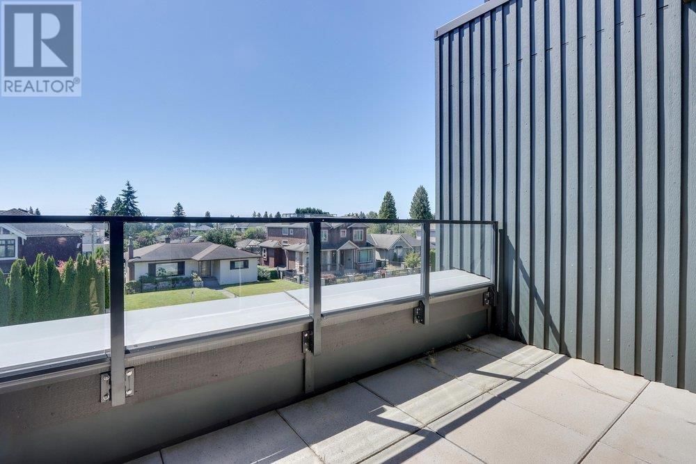 153 785 W 49TH AVENUE, Vancouver