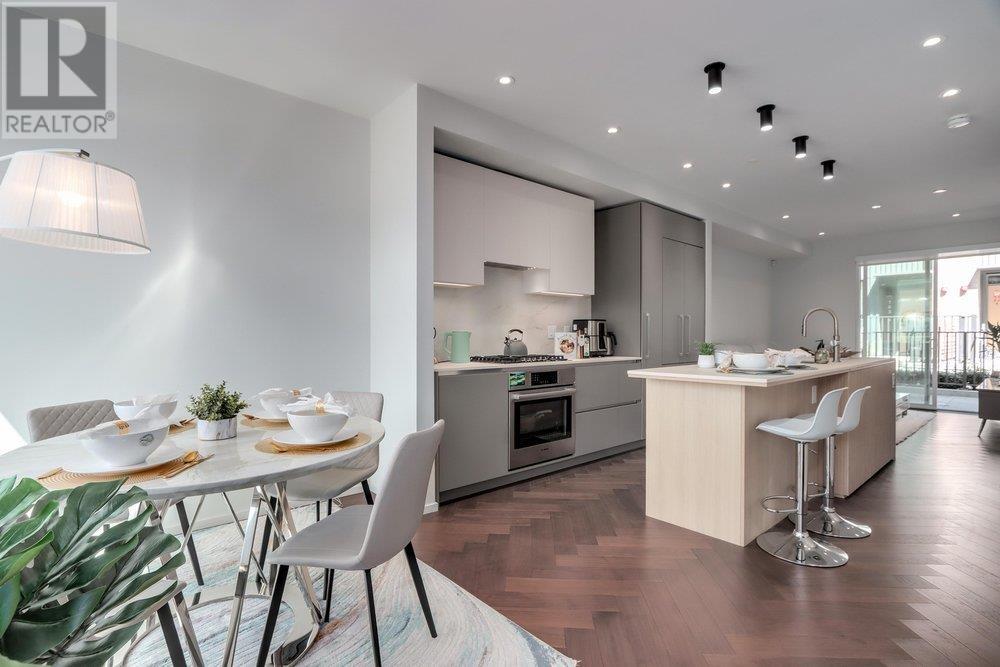 153 785 W 49TH AVENUE, Vancouver