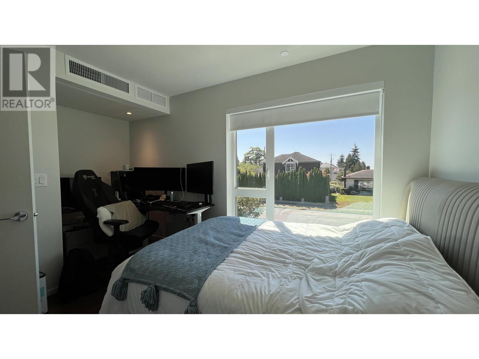 153 785 W 49TH AVENUE, Vancouver