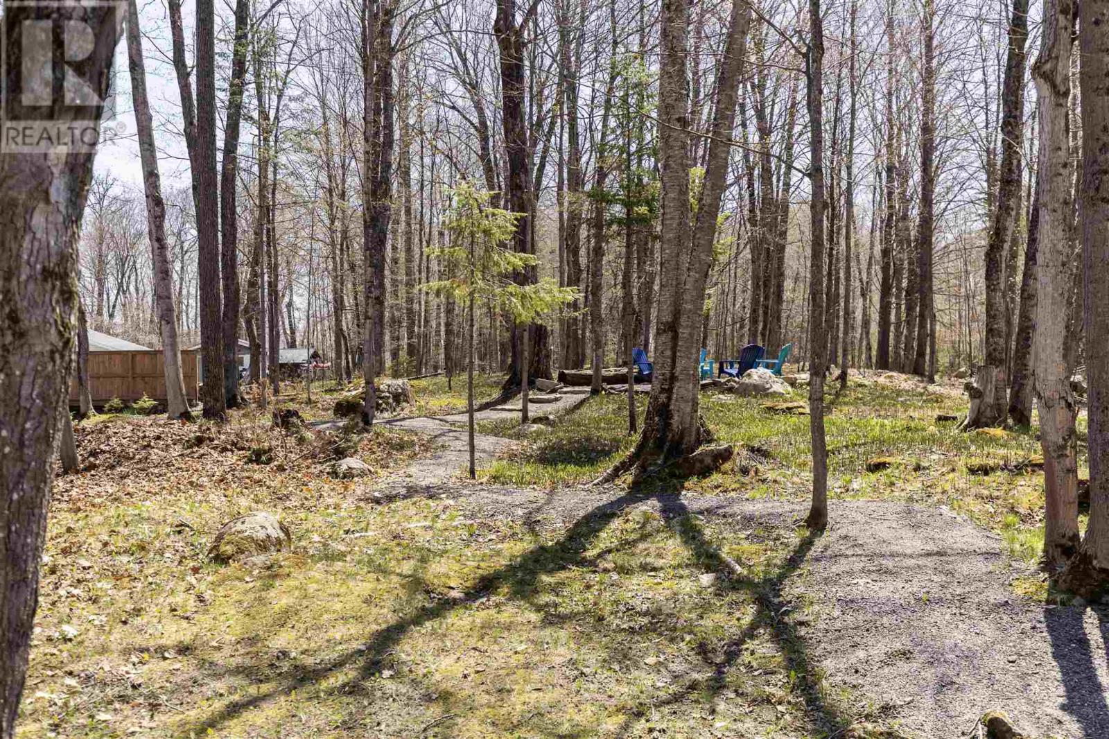 Photo 47 of 1409 Littleton St, Richards Landing ON