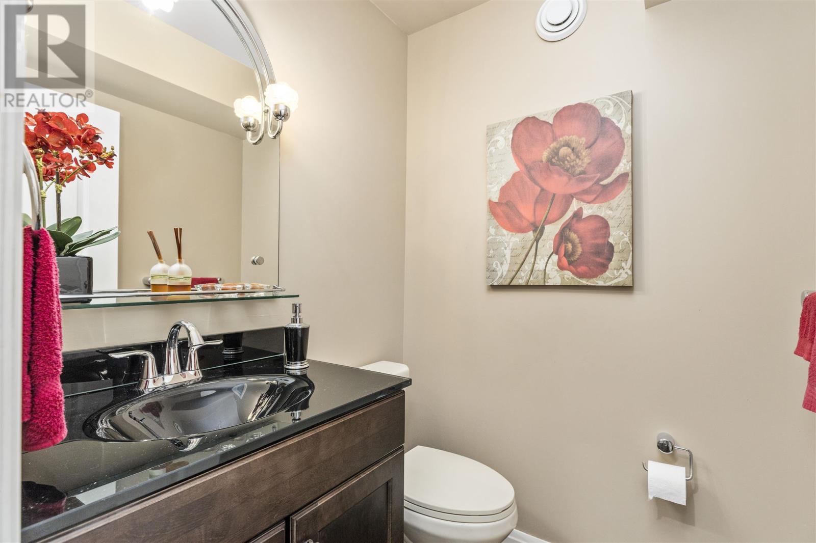 Photo 21 of 1409 Littleton St, Richards Landing ON