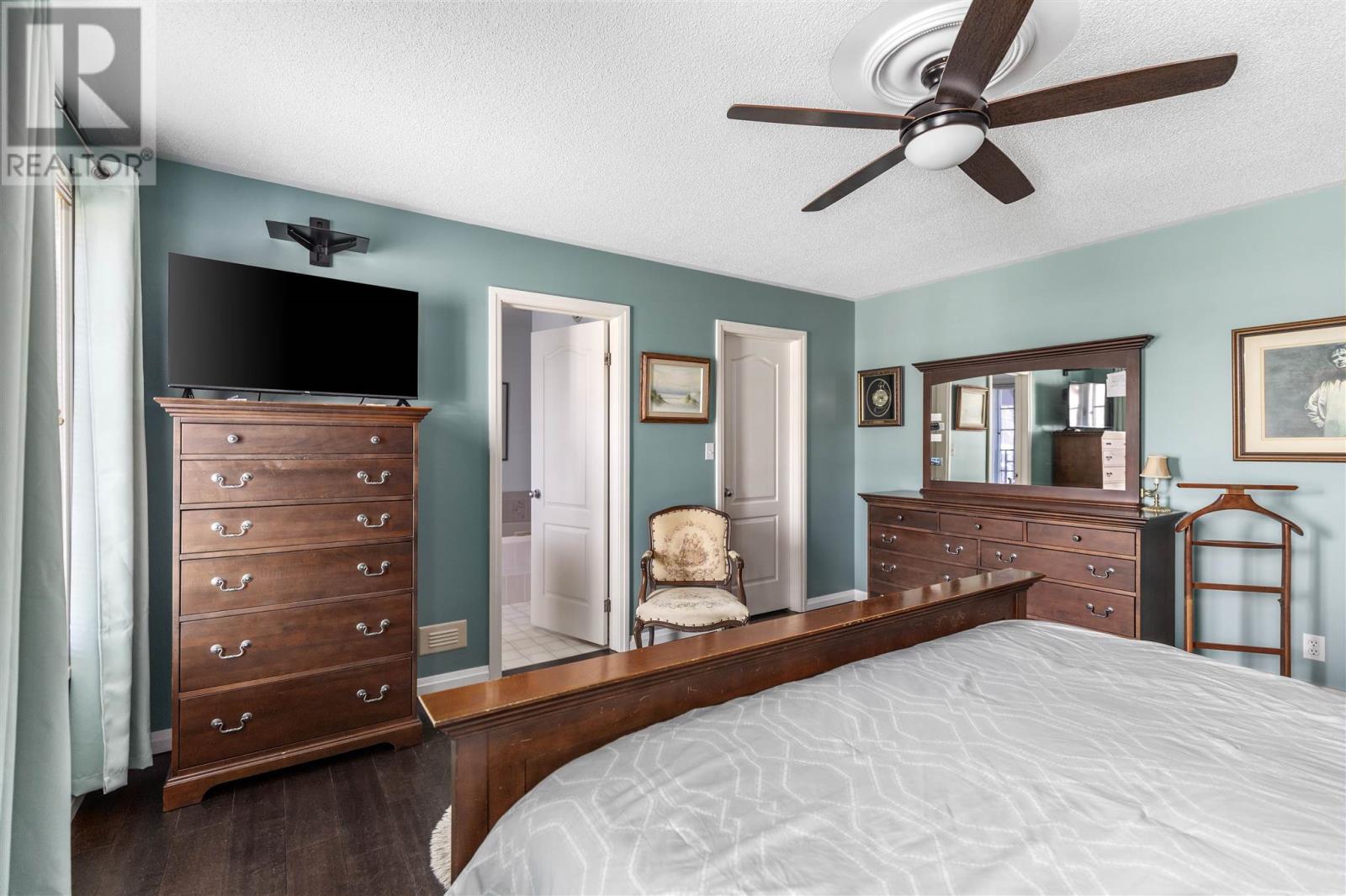 Photo 25 of 1409 Littleton St, Richards Landing ON