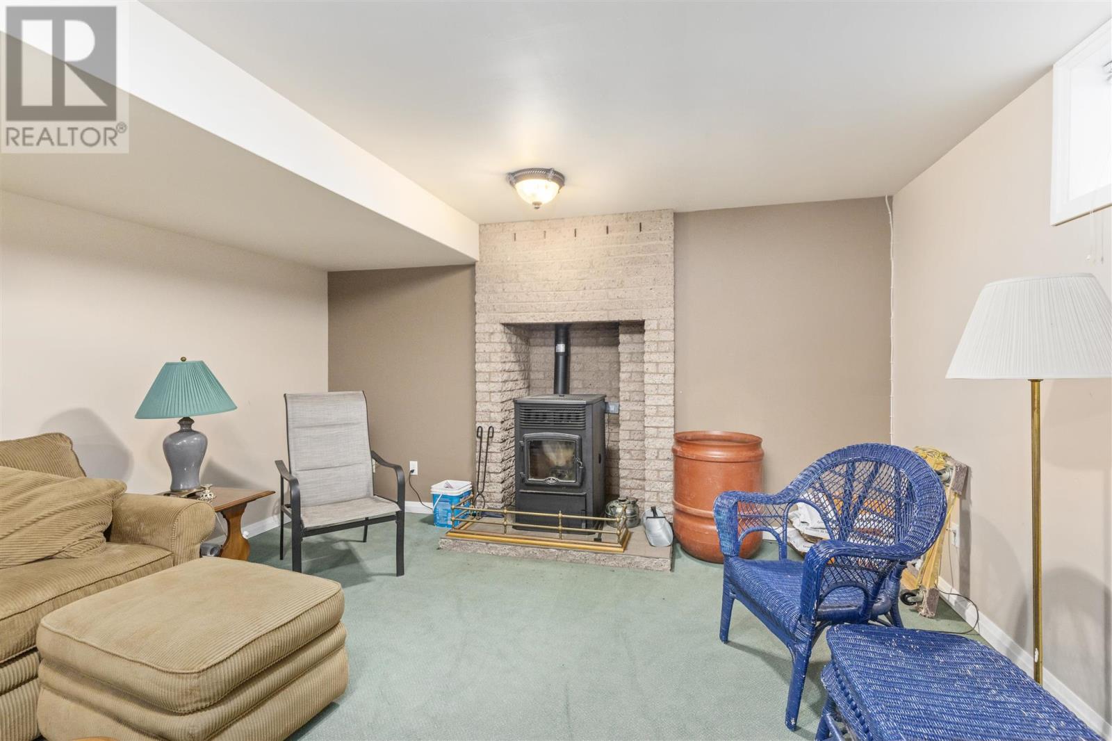 Photo 38 of 1409 Littleton St, Richards Landing ON