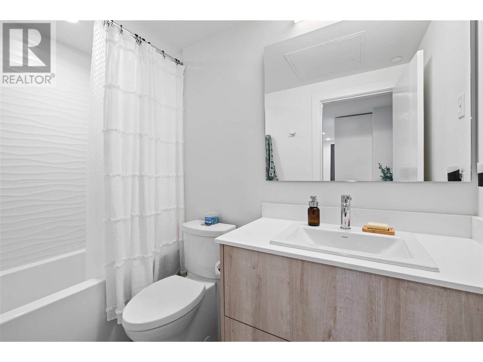 811 3699 Capozzi Road, Kelowna