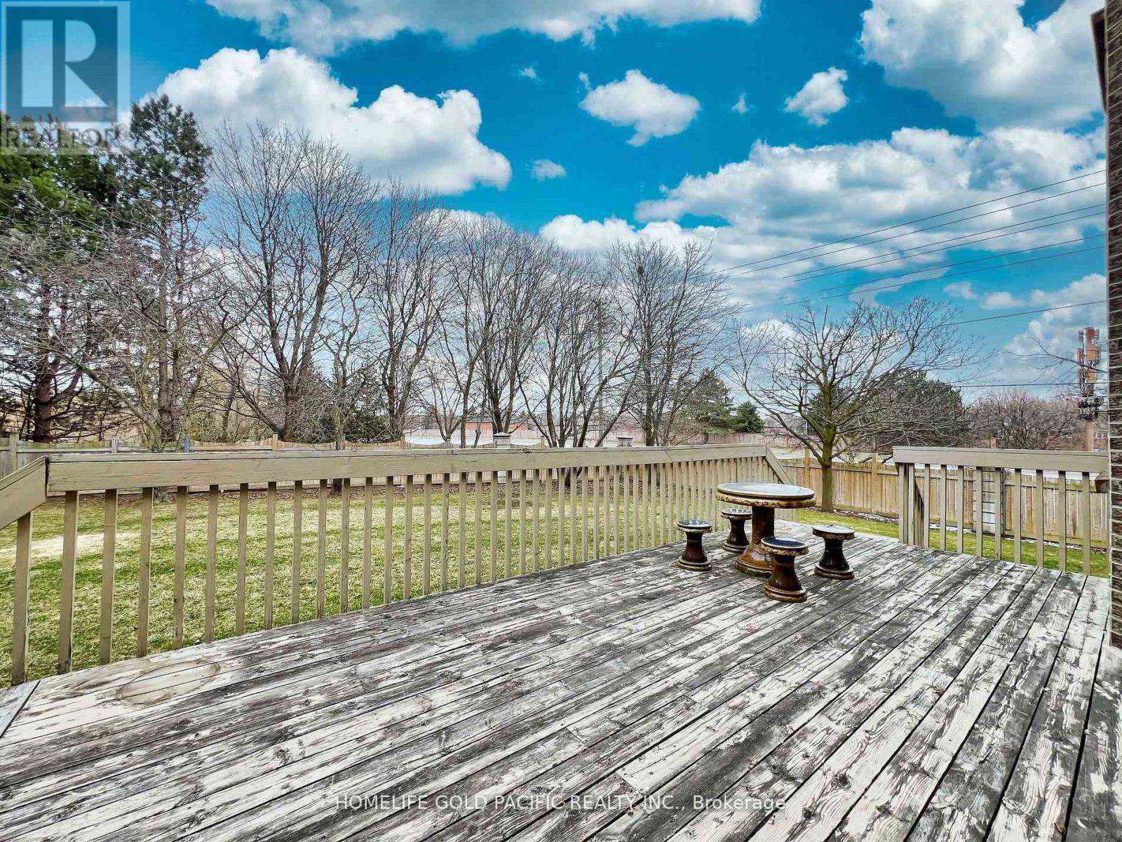 Photo 12 of 9 Gardiner Crescent, Richmond Hill ON
