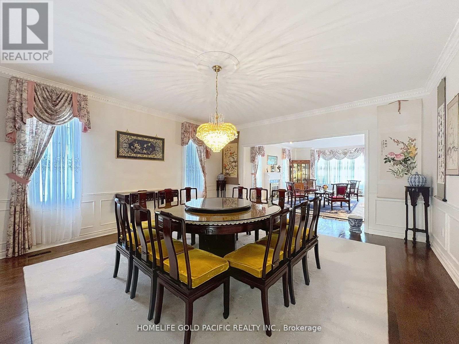 Photo 39 of 9 Gardiner Crescent, Richmond Hill ON