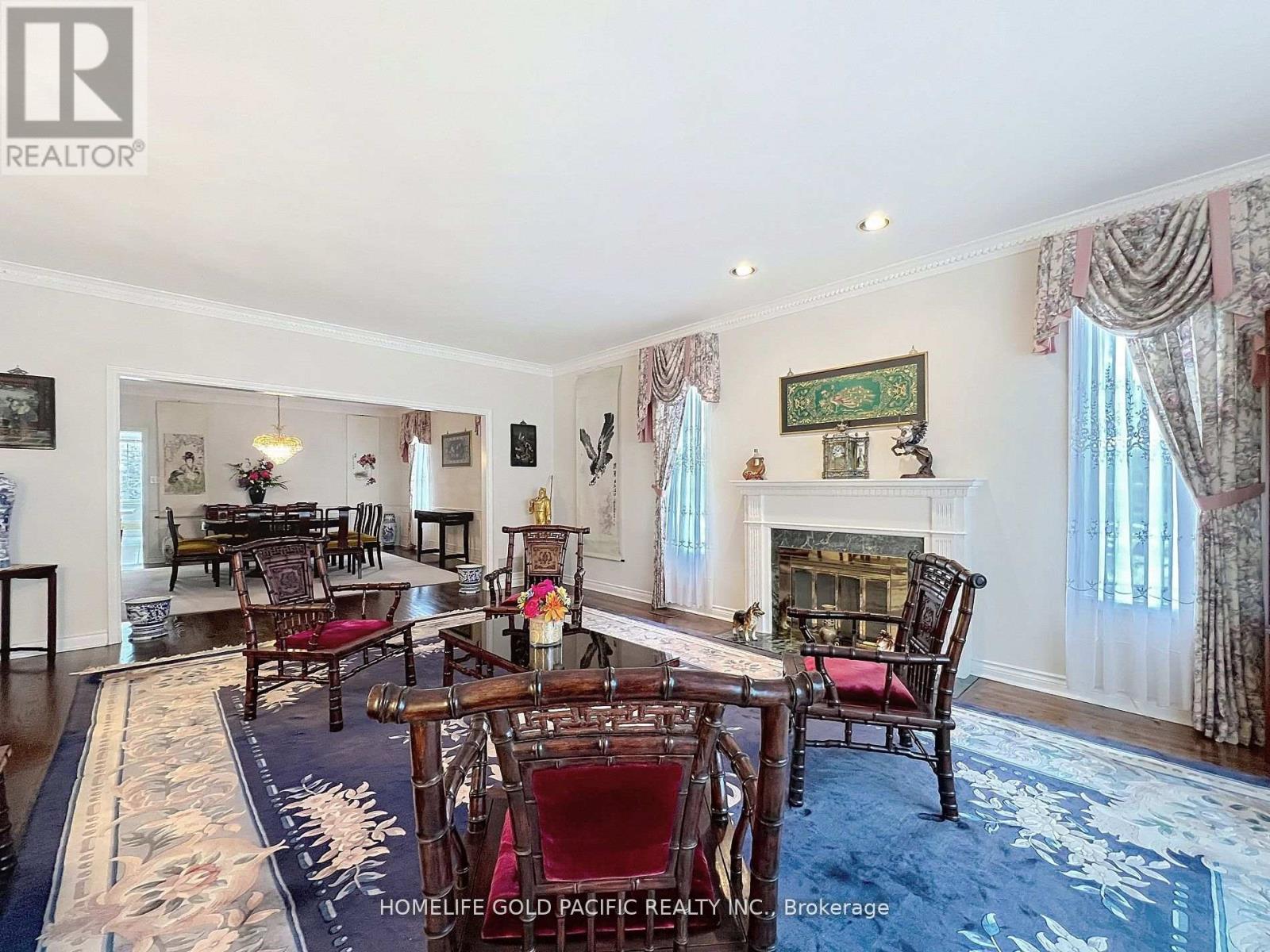 Photo 18 of 9 Gardiner Crescent, Richmond Hill ON