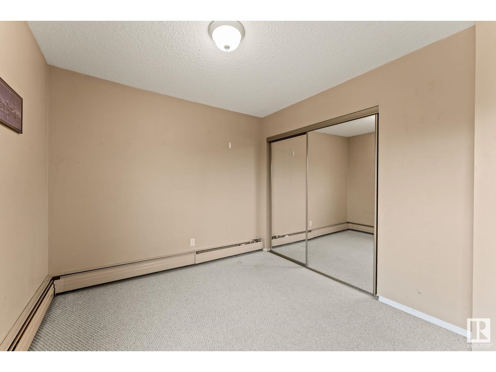 Photo 17 of 311 2315 119 St Nw, Edmonton AB