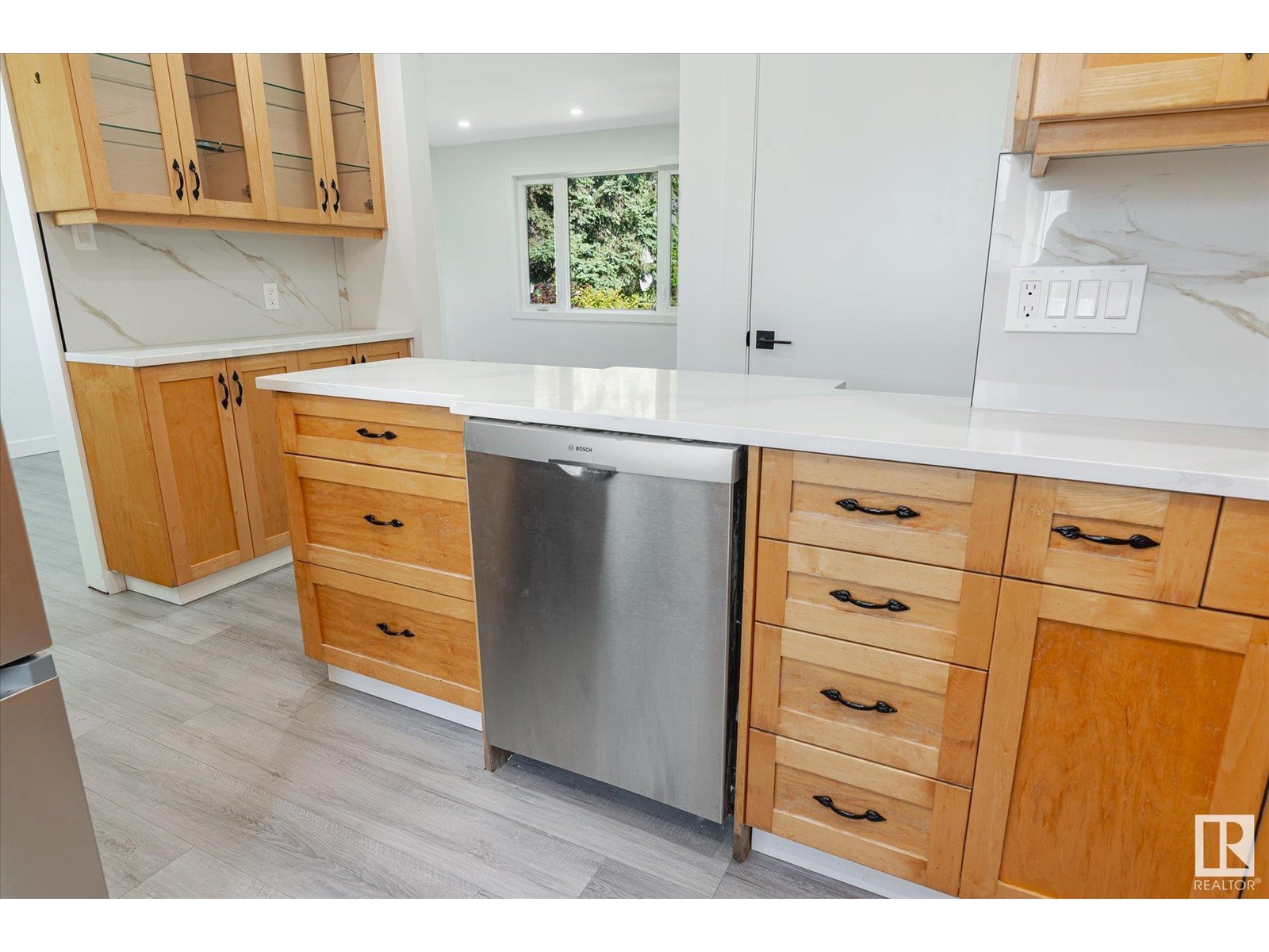 Photo 13 of 13043 Sherbrooke Av Nw, Edmonton AB