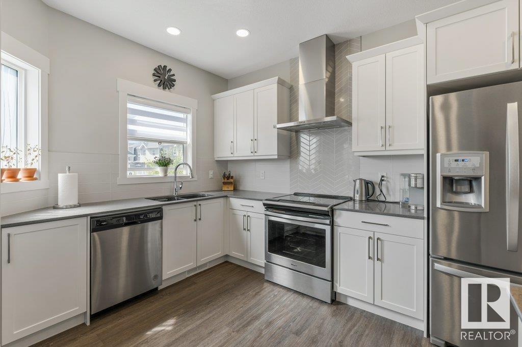 Photo 11 of 29 150 Everitt Dr N, St Albert AB