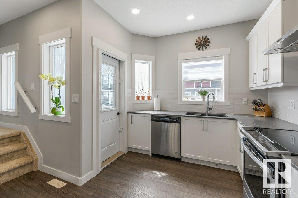 Photo 14 of 29 150 Everitt Dr N, St Albert AB