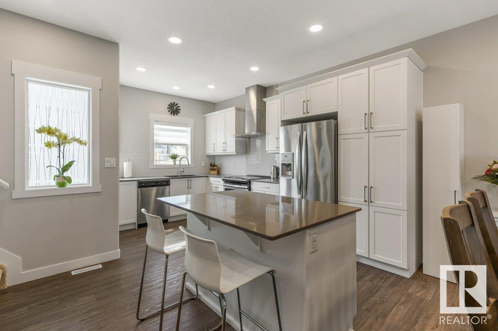 Photo 9 of 29 150 Everitt Dr N, St Albert AB