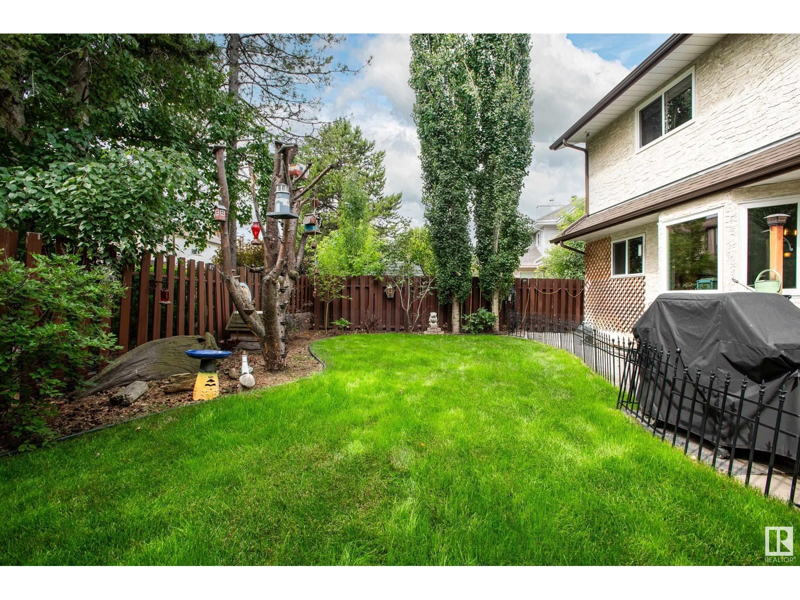Photo 13 of 11103 21 Av Nw, Edmonton AB