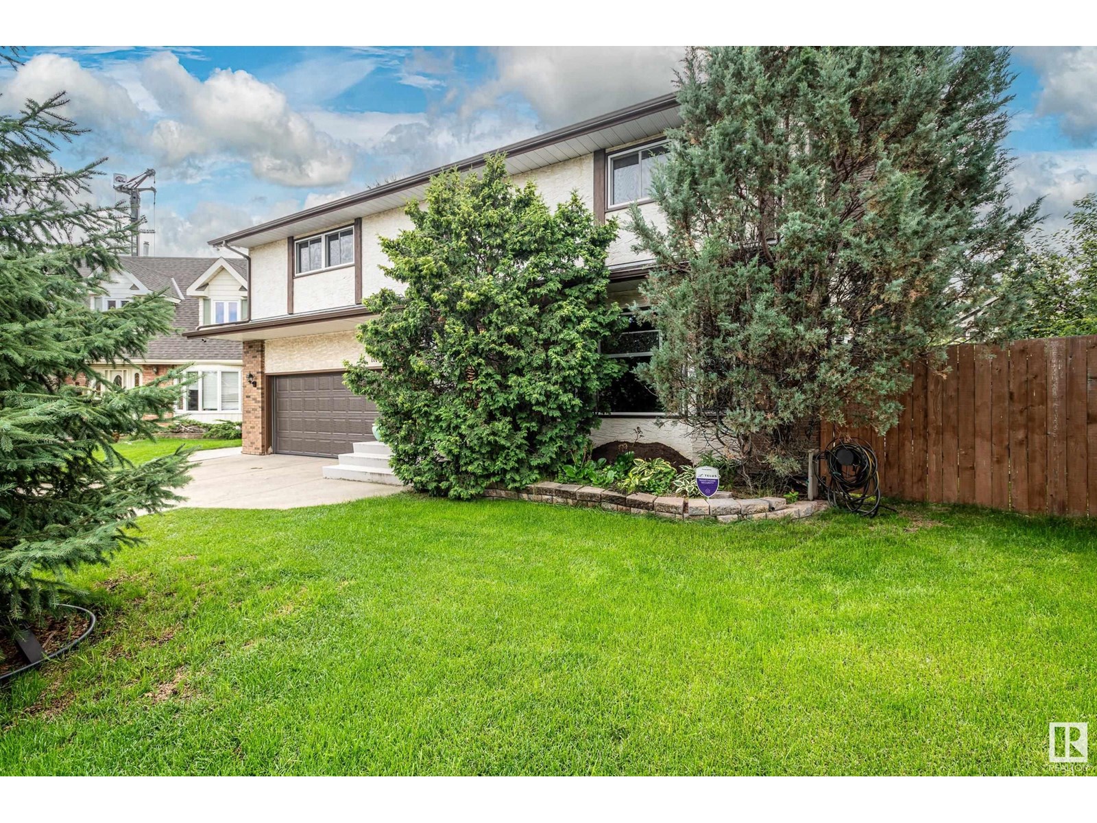 Photo 3 of 11103 21 Av Nw, Edmonton AB