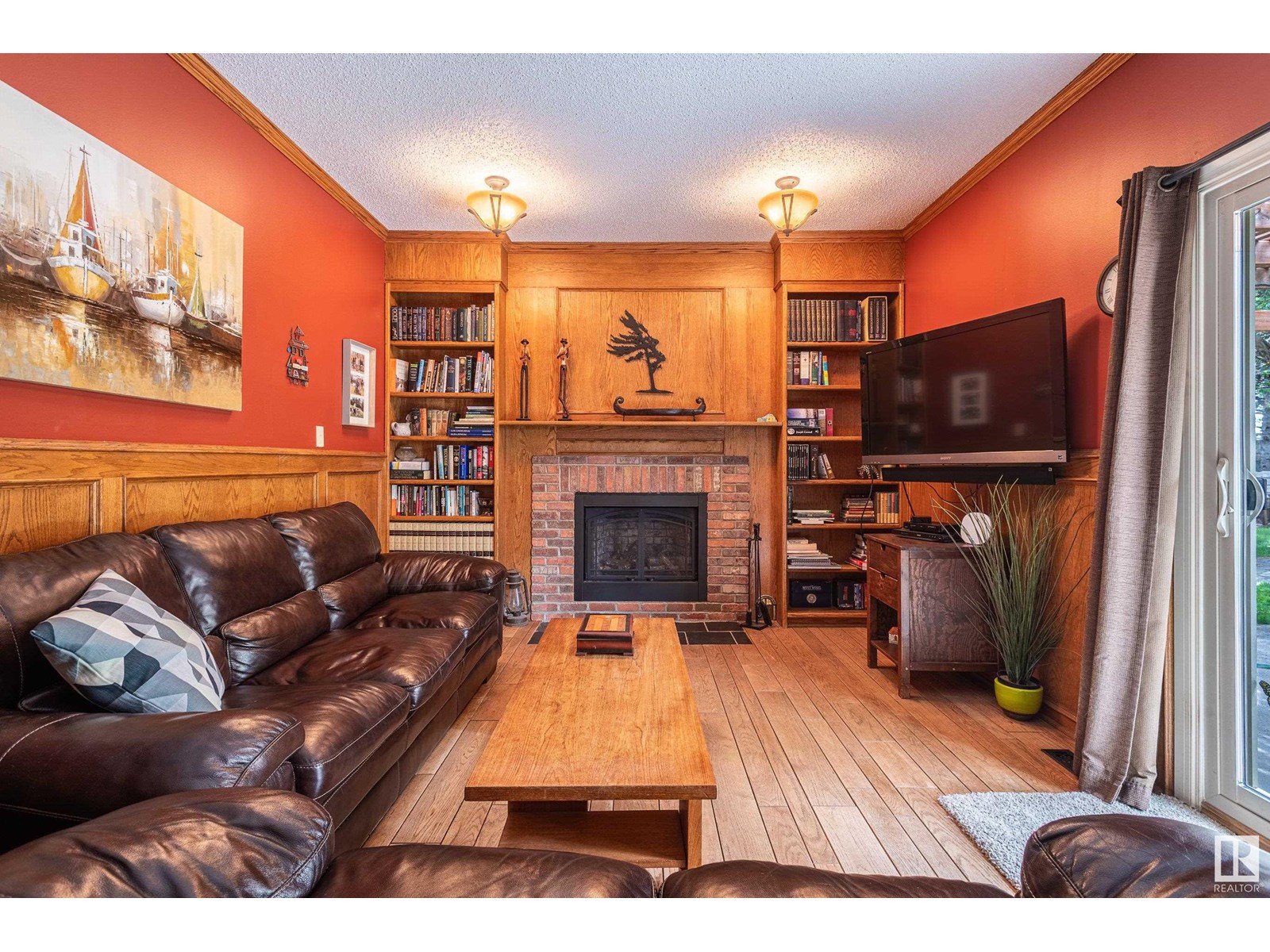 Photo 4 of 11103 21 Av Nw, Edmonton AB