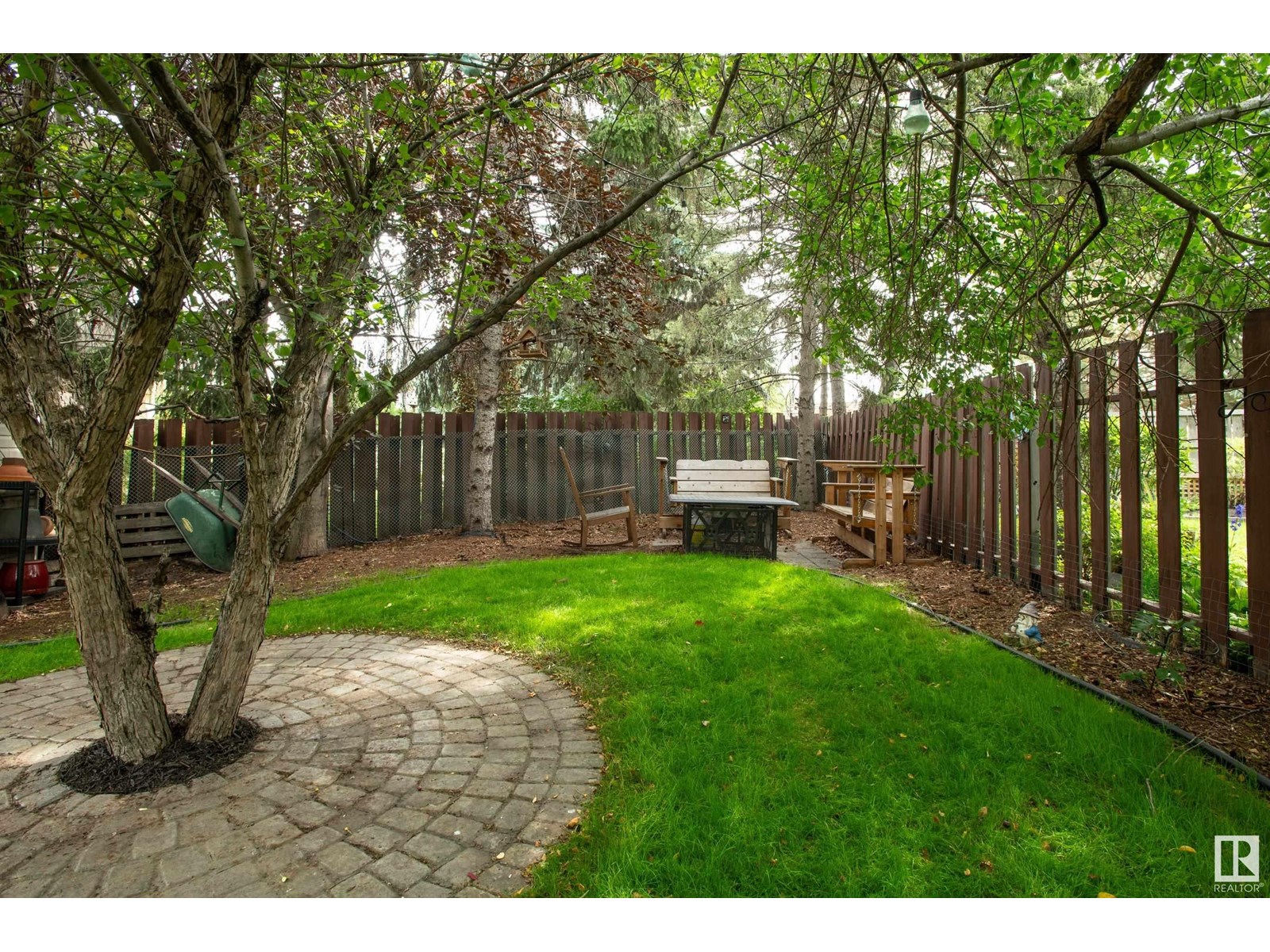 Photo 15 of 11103 21 Av Nw, Edmonton AB