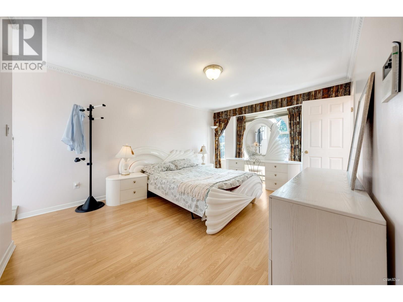 Photo 19 of 7920 Ontario Street, Vancouver BC