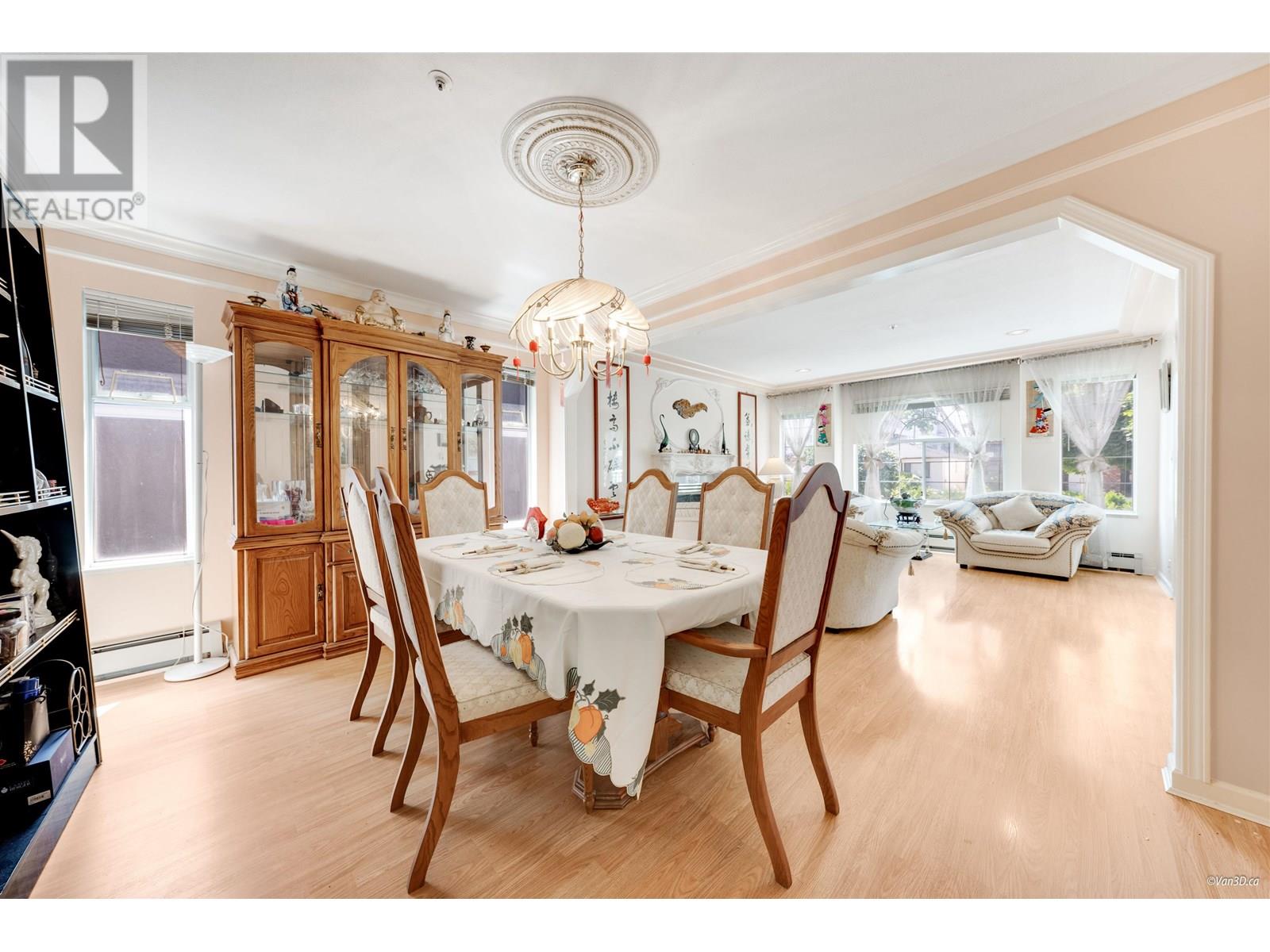 Photo 2 of 7920 Ontario Street, Vancouver BC