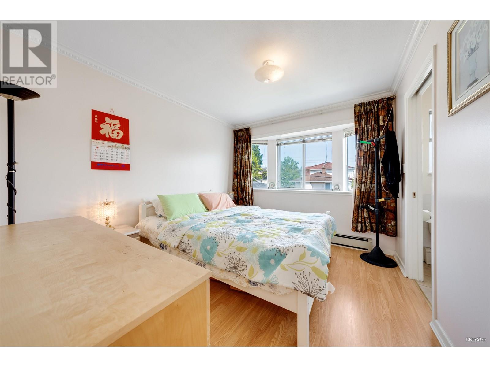 Photo 9 of 7920 Ontario Street, Vancouver BC