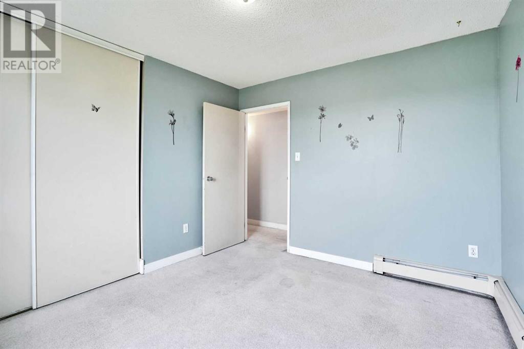 Single Family House for Sale in   Elbow Drive SW Canyon Meadows Calgary 