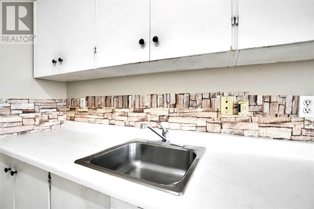 Single Family House for Sale in   Elbow Drive SW Canyon Meadows Calgary 