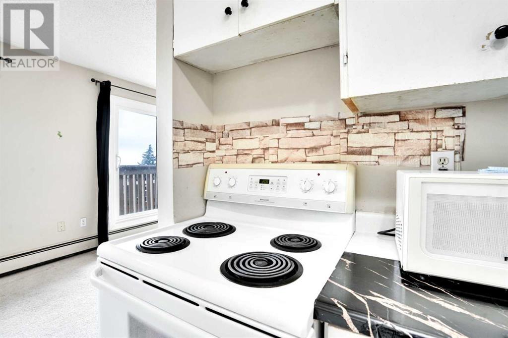 Single Family House for Sale in   Elbow Drive SW Canyon Meadows Calgary 