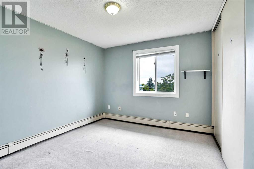 Single Family House for Sale in   Elbow Drive SW Canyon Meadows Calgary 