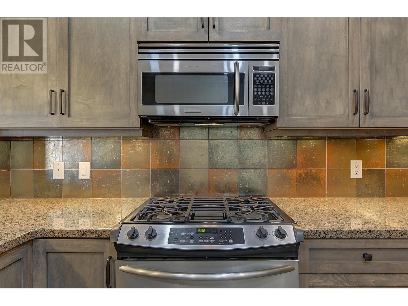 3996 Beach Avenue Unit# 314, Peachland