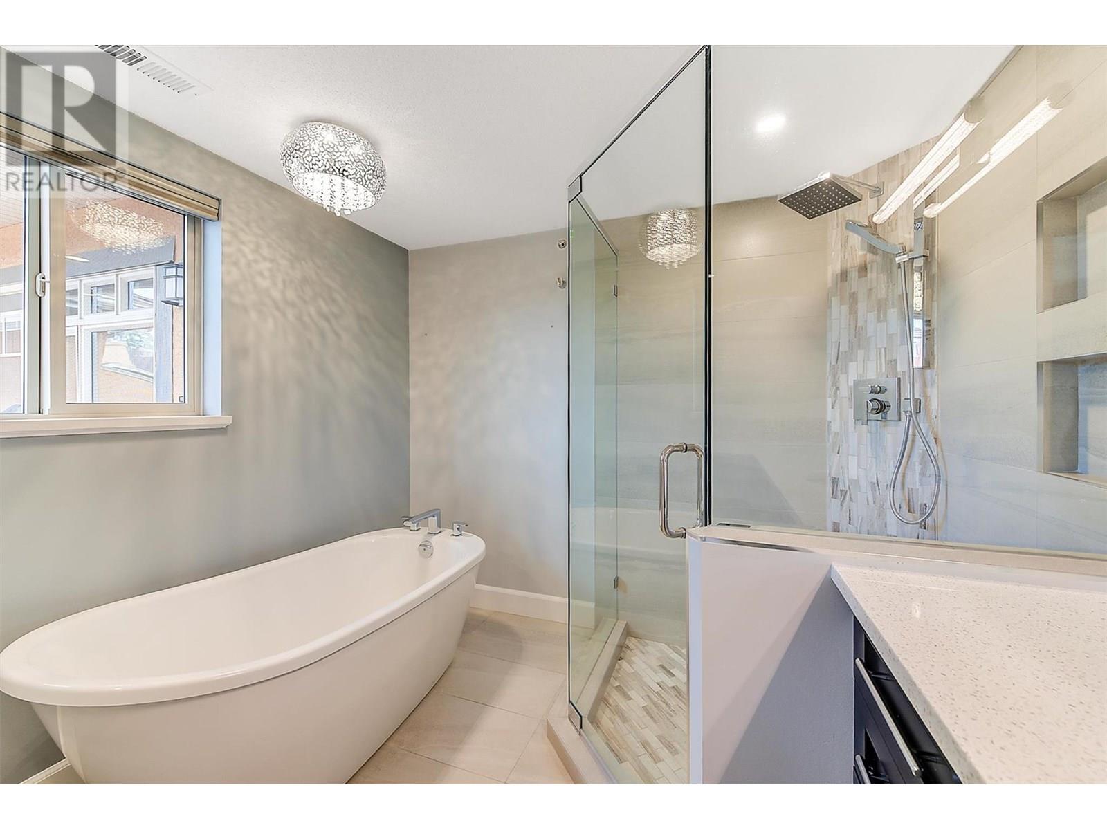 3996 Beach Avenue Unit# 314, Peachland