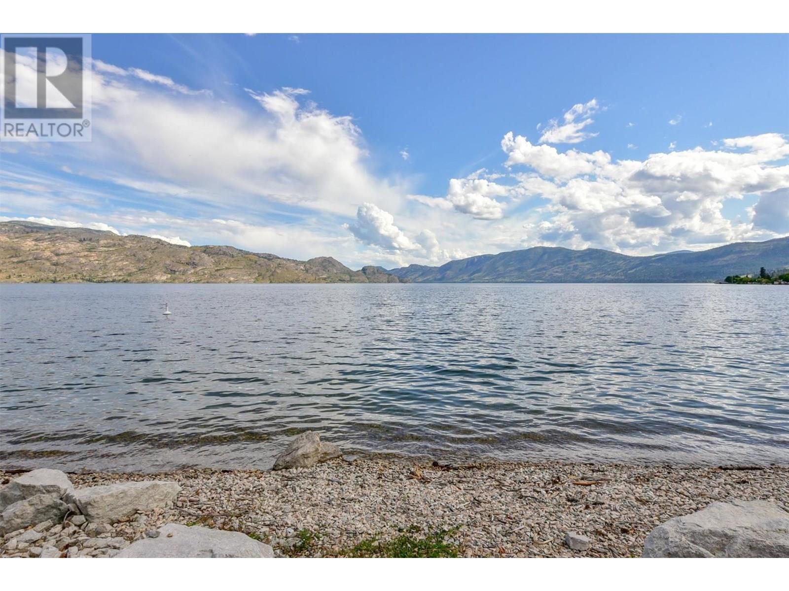 3996 Beach Avenue Unit# 314, Peachland