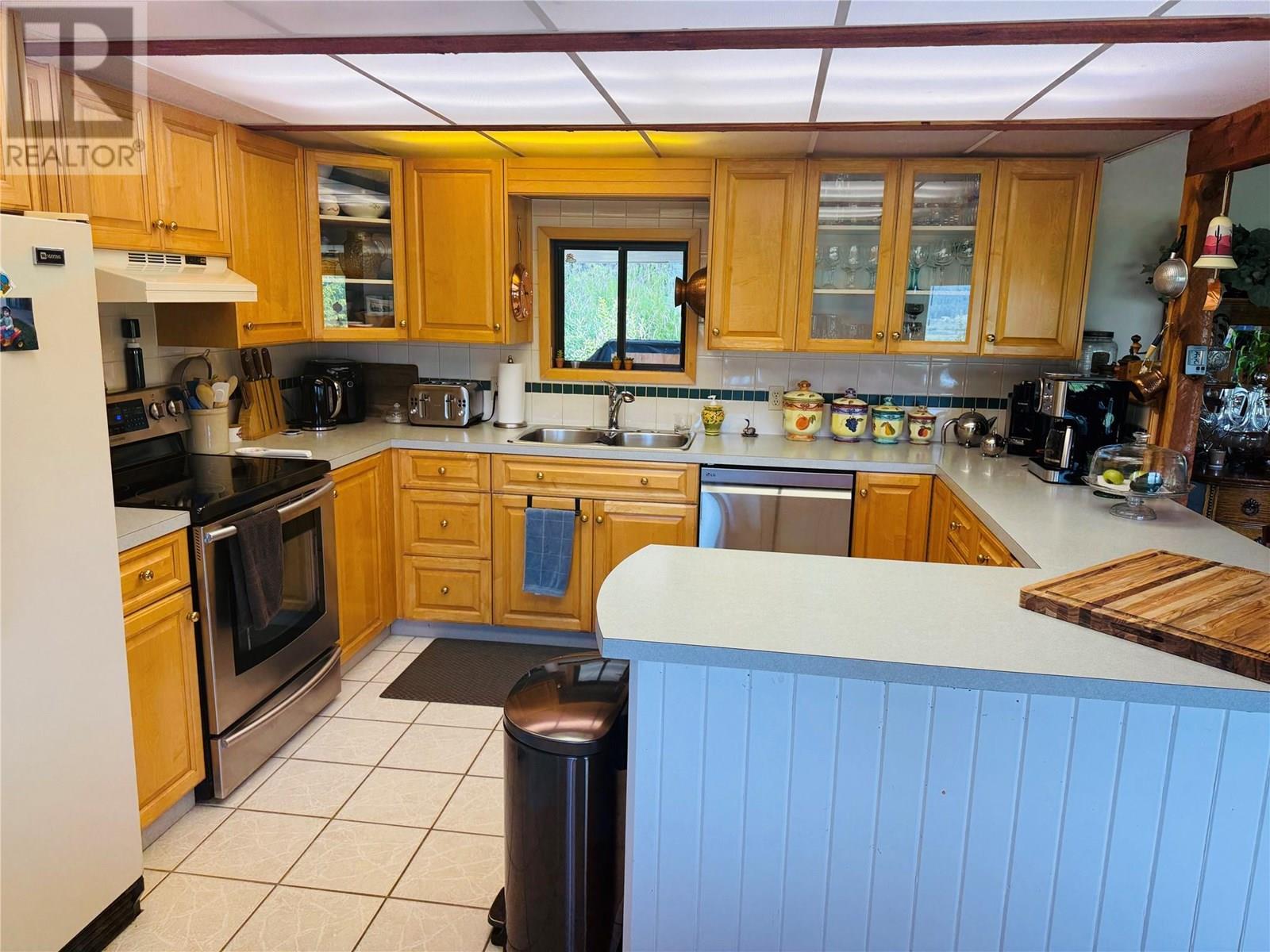 2538 95 Highway, Brisco
