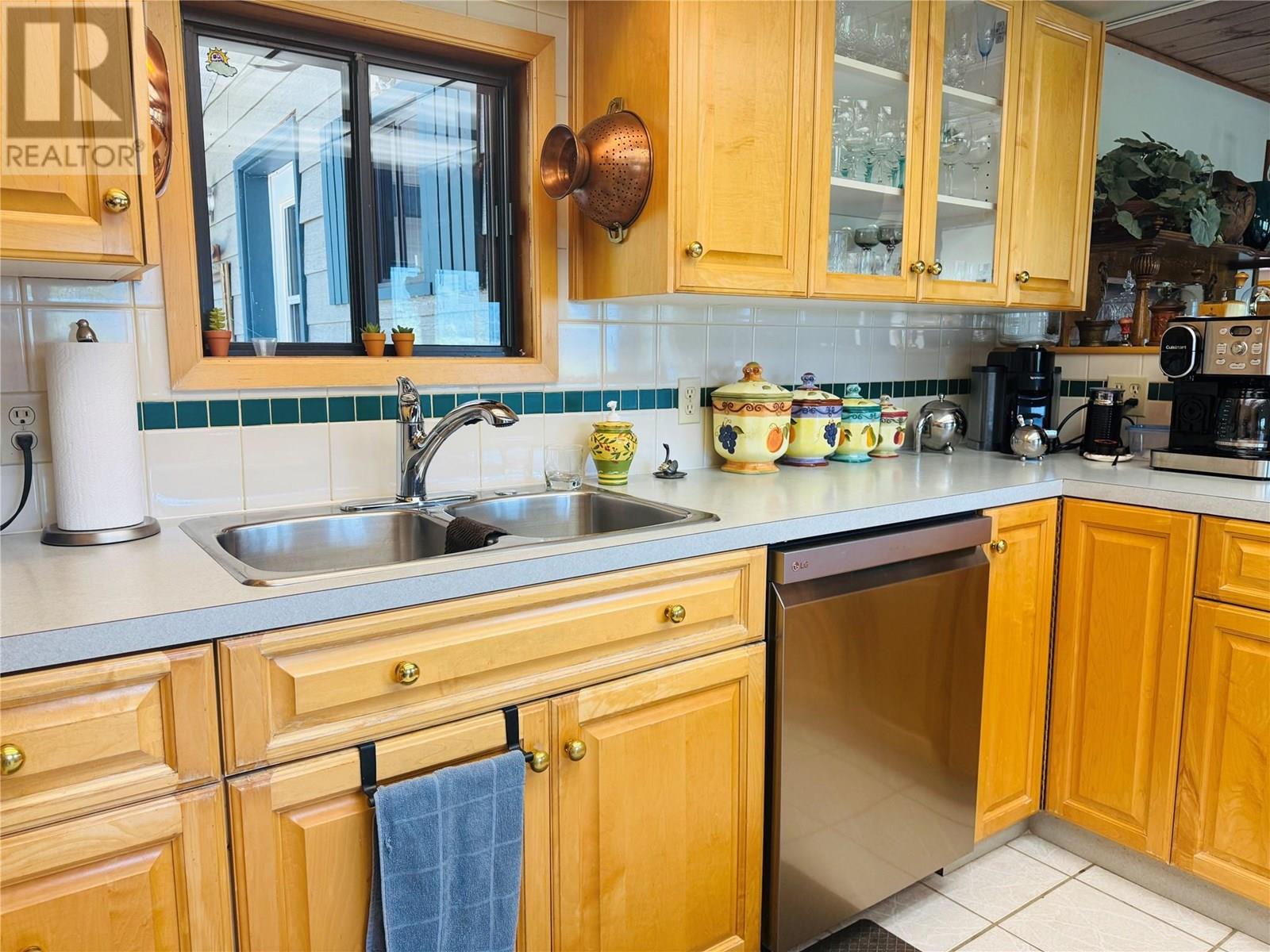 2538 95 Highway, Brisco