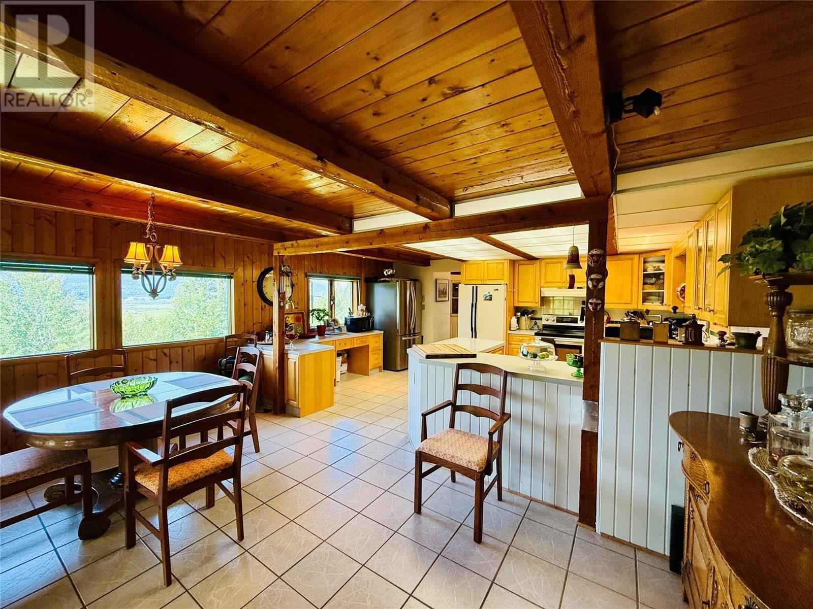 2538 95 Highway, Brisco
