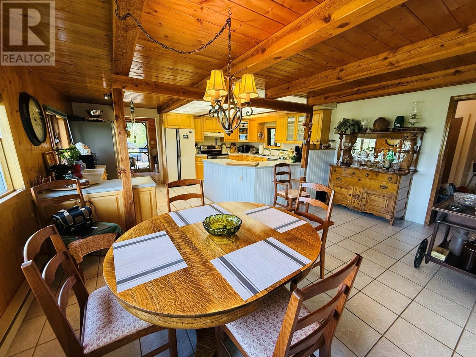 2538 95 Highway, Brisco